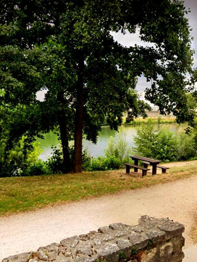 Studios La Varenne Saint Maur Entre Paris Et Disneyland Buitenkant foto